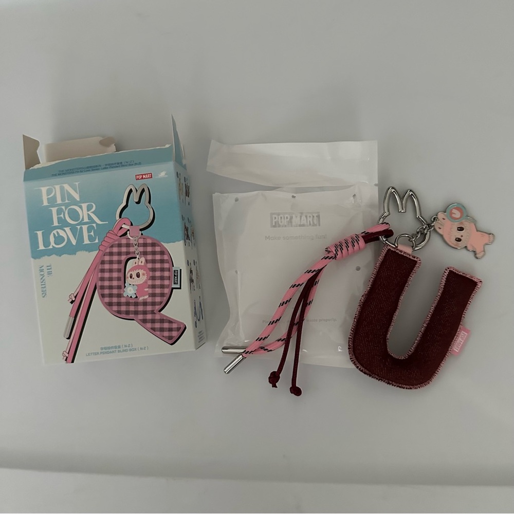 Letter U THE MONSTERS Pin for Love Letter Pendant opened box U - Picture 4 of 7